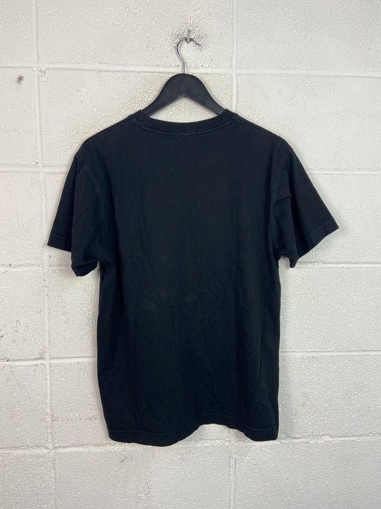 Preowned Dime Puzzle Piece Question Mark Tee Sz M