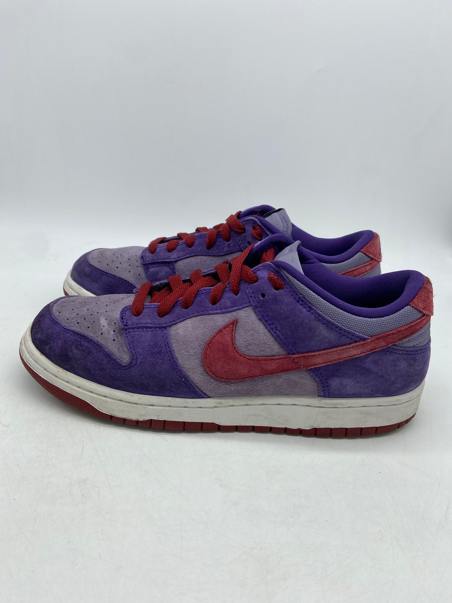 Preowned Nike Dunk Low Plum Sz 8M/9.5W CU1726-500