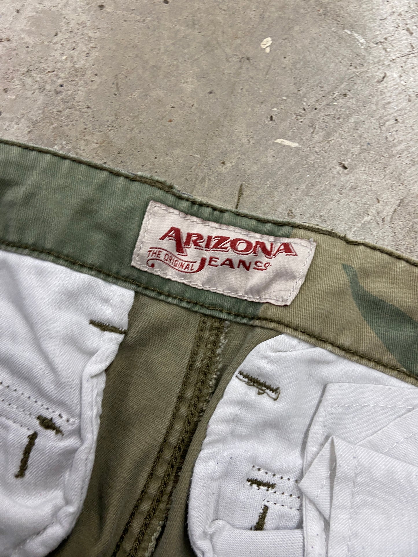 VTG Arizona Army Camo Cargo Pants Sz 32x30