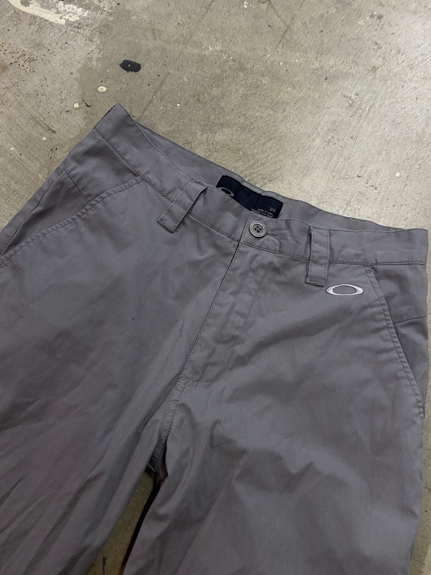 Y2K Oakley Grey Technical Lightweight Pants Sz 30x28