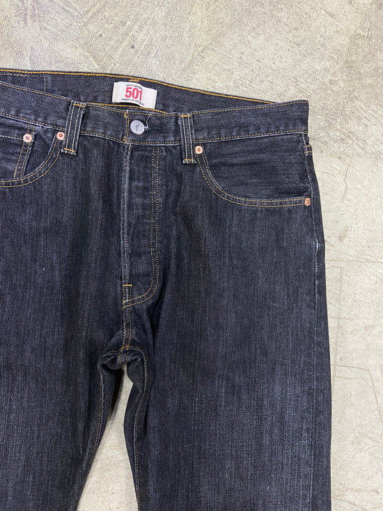 Load image into Gallery viewer, VTG Levi&amp;#39;s 501 Black Denim Jeans Sz 34x32
