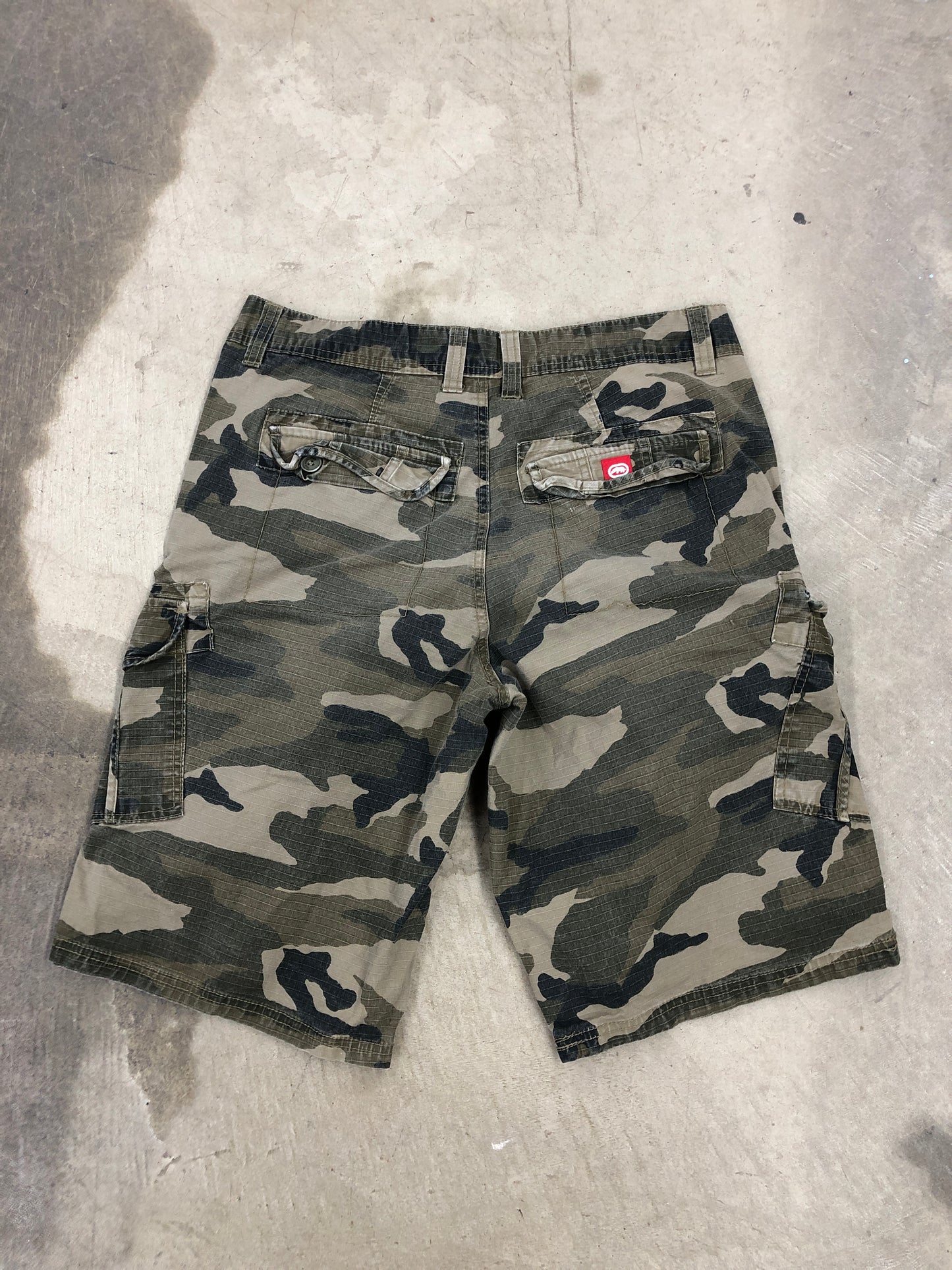 Y2K Ecko Camo Cargo Shorts Sz 32