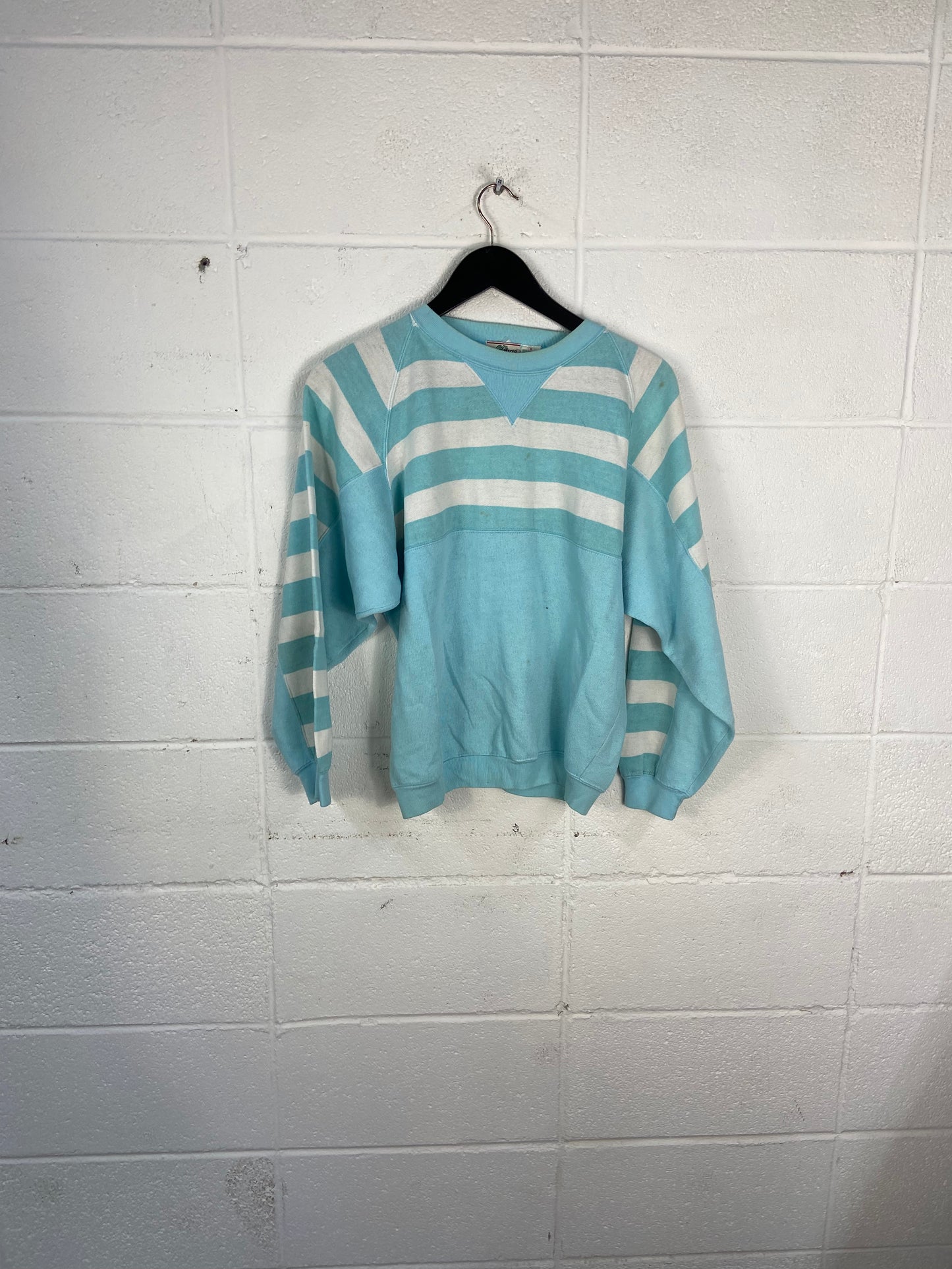 VTG*** "Blue and White Sweater" Sz S