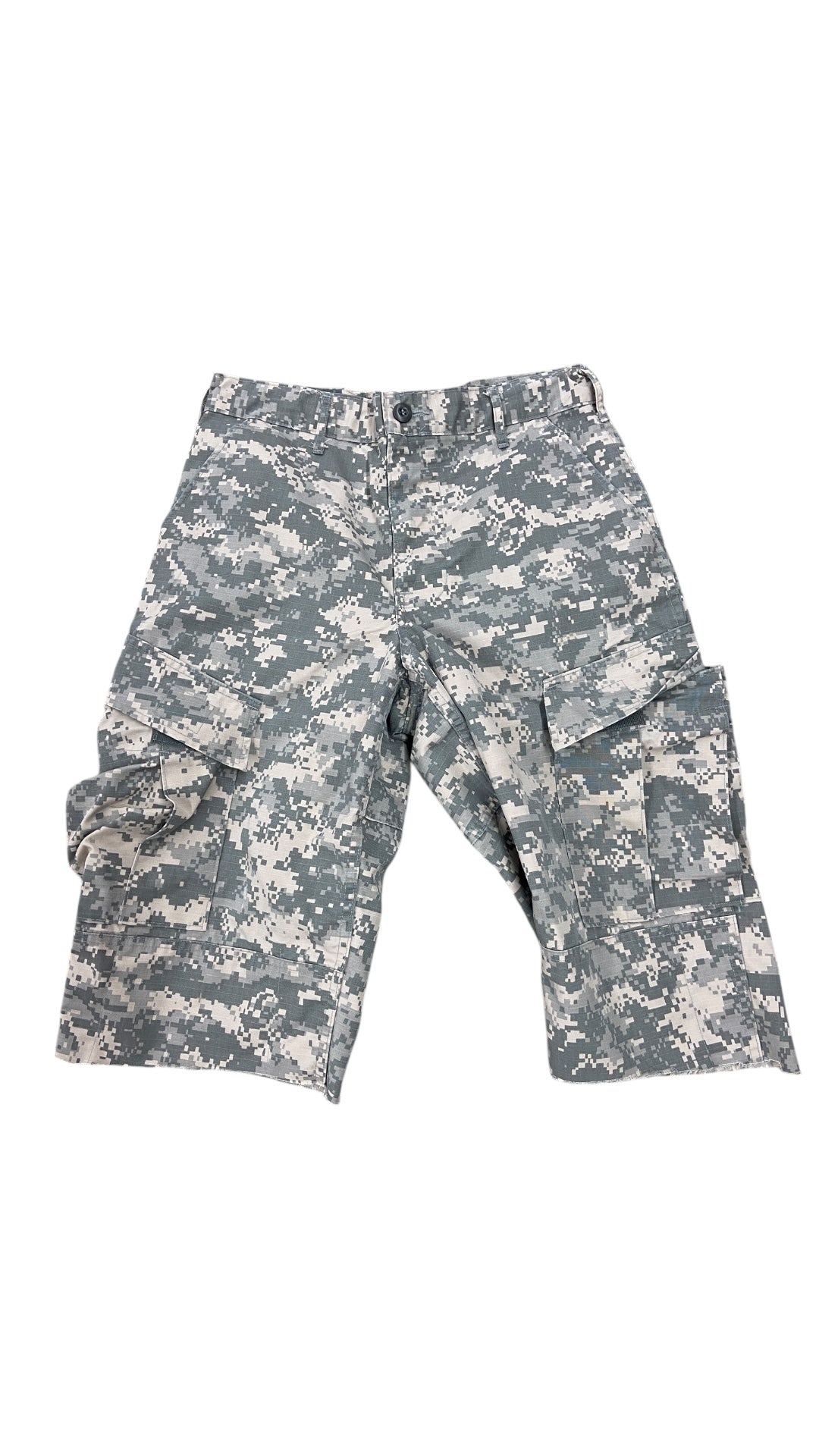 Pocket Nails Custom Camo Cutoff Shorts Sz 31