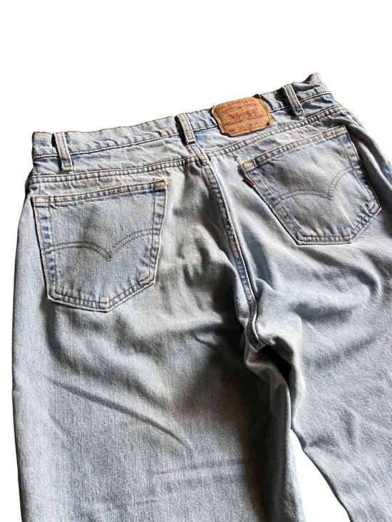 VTG Levis 560 Light Wash Denim Jeans Sz 36x31