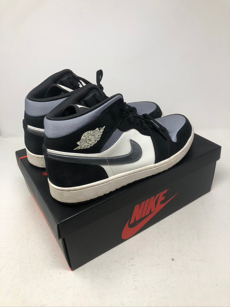 Preowned Jordan 1 Mid Satin Grey Toe sz 13