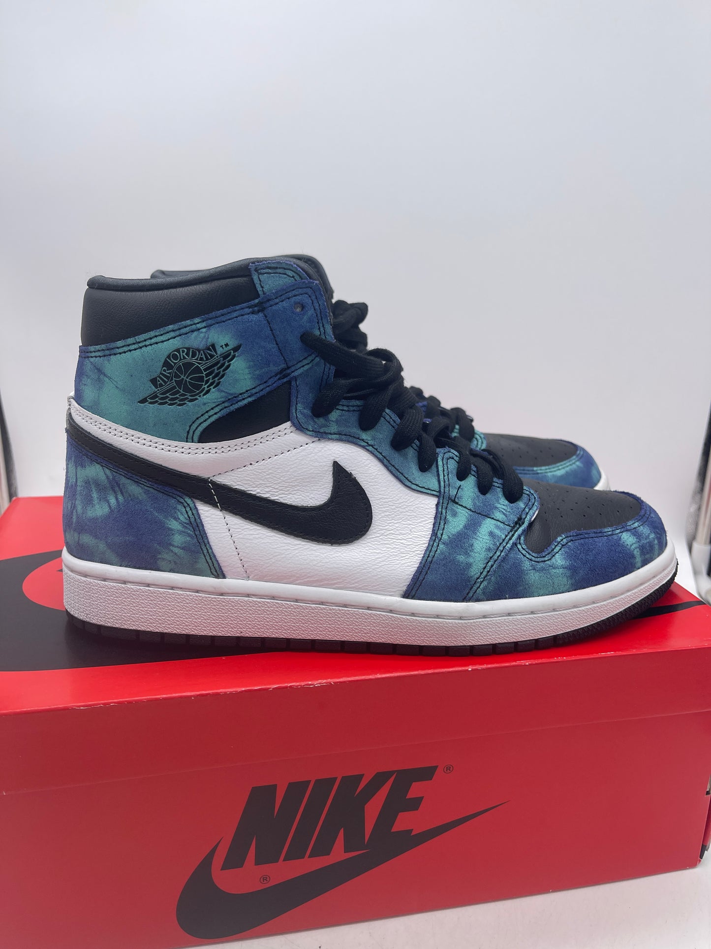 Preowned Wmns Air Jordan 1 Retro High OG 'Tie-Dye' Sz 10.5W CD0461-100