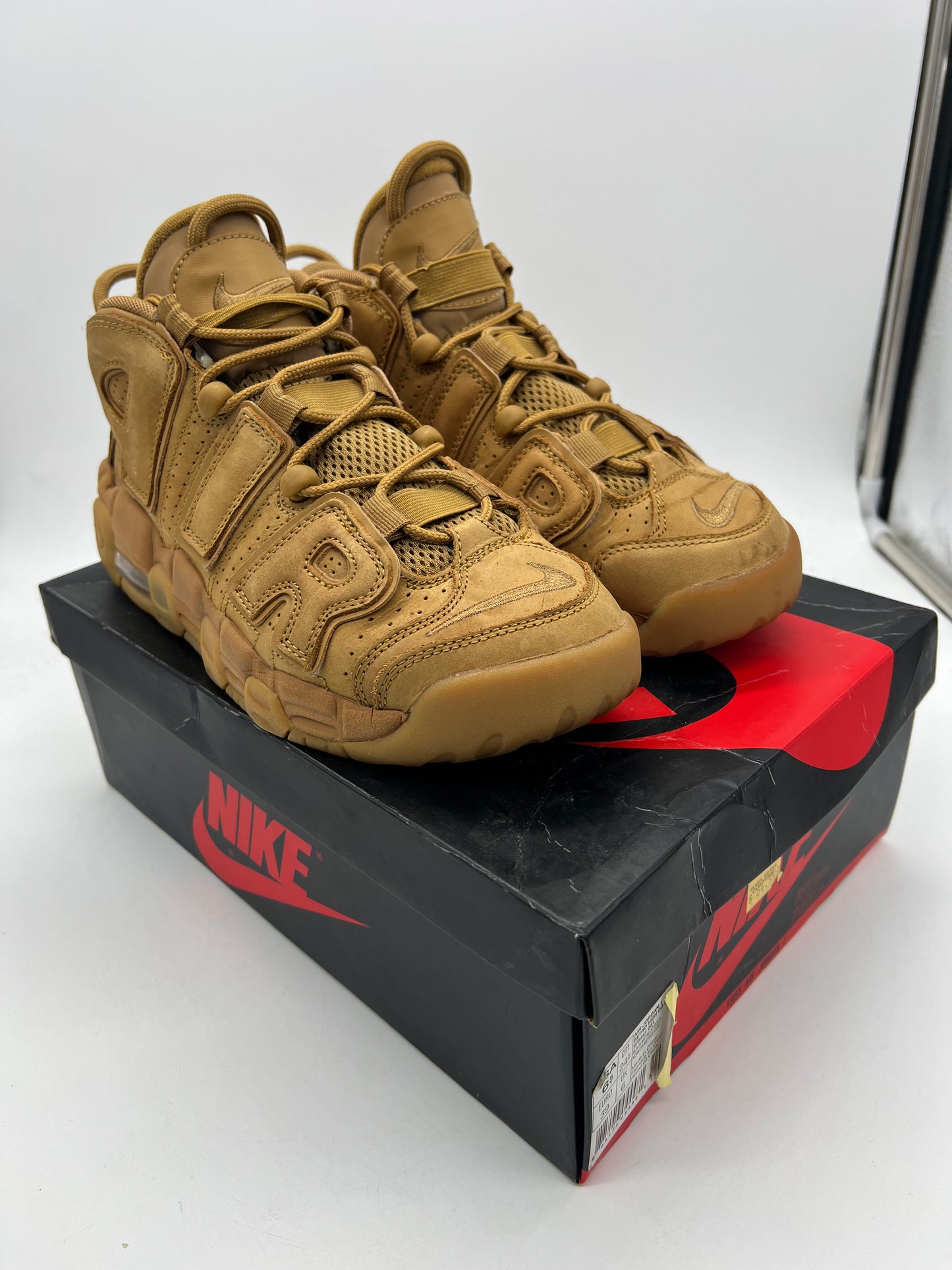 Used Nike More Uptempo Gs 'Flax' Sz 6.5y